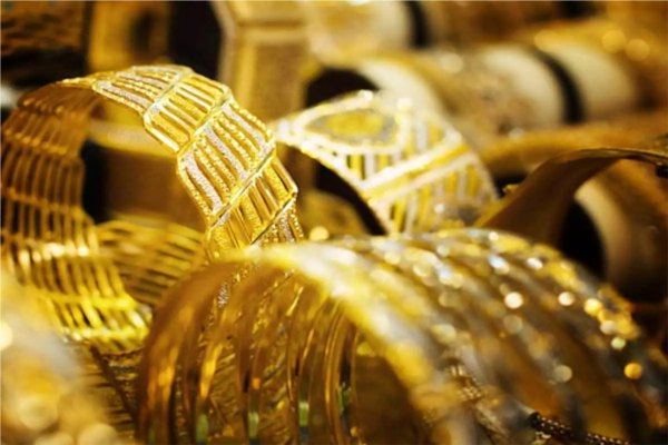Gold and silver prices rise in the country