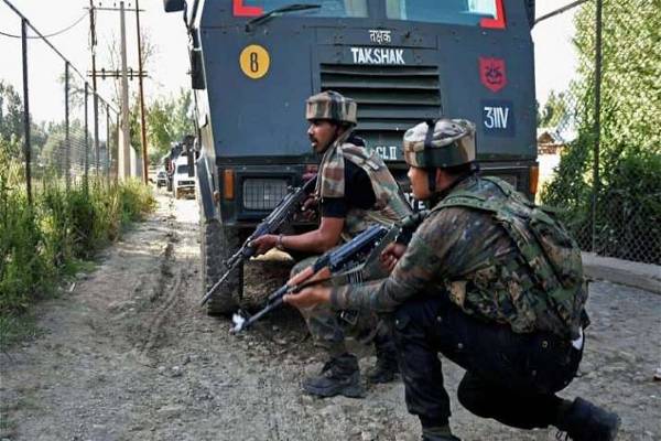 Encounter continues between security forces and terrorists in Anantnag