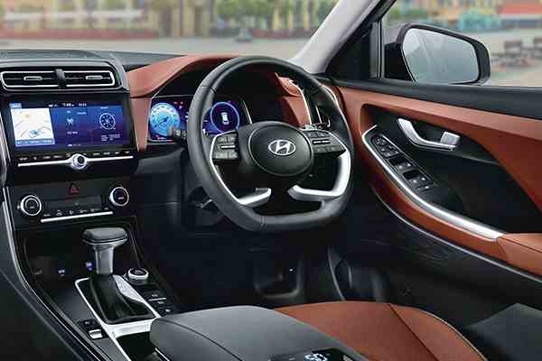 hyundai alcazar full specification details hindi