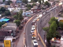 सुरेश कोठारी के द्वारा मनीष लखारा को भाजयुमो जिलाध्यक्ष घोषित किये जाने के बाद सांतपुर पुल से निकलता काफिला।