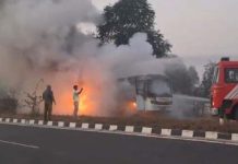 फतेहाबाद में चलती बस में लगी आग, बाल-बाल बचे राधा स्वामी डेरा के श्रद्धालु