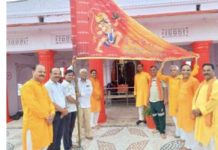 किशनगढ़ में गुरु पूर्णिमा पर चोबुर्जा बालाजी मंदिर पर चढाई धर्म ध्वजा