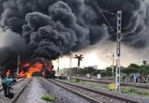 तमिलनाडु में डीजल से लदी मालगाड़ी के 18 टैंकरों में आग लगी