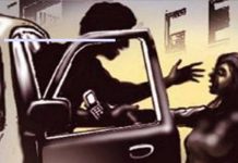 कार में सहयात्री युवती से छेड़छाड़ करने वाले दो युवक अरेस्ट