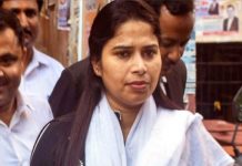 योगी की तारीफ करने वाली विधायक पूजा पाल समाजवादी पार्टी से निष्कासित