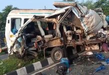 मध्यप्रदेश के शिवपुरी में वैन-ट्रक भिडंत में 4 गुजराती कलाकारों की मौत, 12 घायल