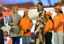 कृति सैनन बनीं यूएनएफपीए की मानद राजदूत