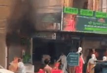 श्रीगंगानगर में साड़ी की दुकान में लगी आग, लाखों का माल खाक