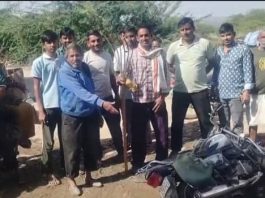 जिओ कंपनी की खुदाई से बनेवड़ा गांव के रास्ते खस्ताहाल