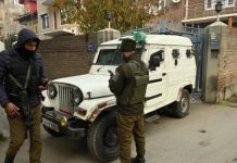 जम्मू कश्मीर में डॉक्टर और उसकी पत्नी अरेस्ट