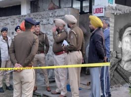 चंडीगढ़ में रोज़ गार्डन के बाथरूम से मिला खून से सना महिला का शव