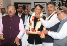 प्रमोद जैन भाया ने ली विधानसभा की सदस्यता की शपथ