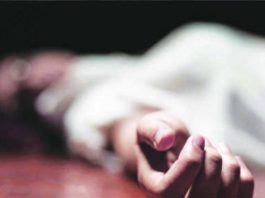 बॉयफ्रेंड के ब्लैकमेल से परेशान मुंबई गर्ल ने की सुसाइड