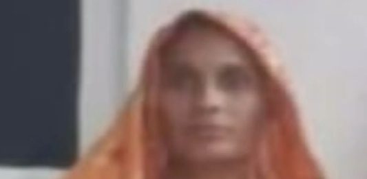 आजमगढ़ में पति ने पेचकस गोद कर की पत्नी की हत्या