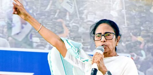 गला भी काट दें, तो बंगाल में नहीं लागू होने दूंगी एनआरसी : ममता बनर्जी