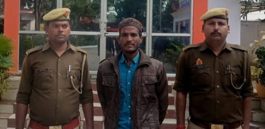 बस्ती में तीन बच्चों को जिंदा दफनाने का प्रयास करने वाला पिता अरेस्ट