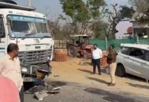 झुंझुनूं में बेकाबू कार ट्रक से टकराई, दो की मौत