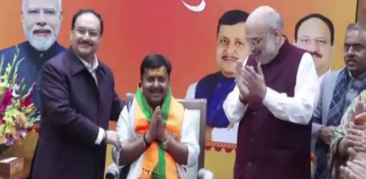 भाजपा के कार्यकारी अध्यक्ष नितिन नबीन का दिल्ली में भव्य स्वागत, पार्टी मुख्यालय में संभाला पदभार