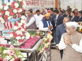 मनोकामनापूर्ण स्तम्भ की 23वीं वर्षगांठ : राज्यपाल बागडे ने लगाई परिक्रमा