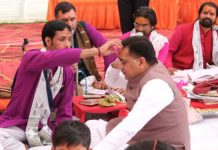 मां बगलामुखी अनुष्ठान : जल संसाधन मंत्री सुरेश सिंह रावत ने की प्रदेश की सुख-समृद्धि की कामना