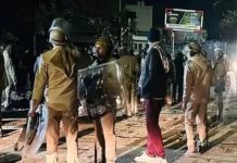 जयपुर के चौमूं में पथराव करने से पुलिसकर्मी घायल