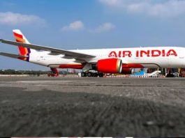 एयर इंडिया के पायलट को कनाडा में उड़ान से ठीक पहले हिरासत में लिया