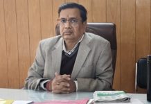 PHED का अधीक्षण अभियन्ता रिश्वत में 84 हजार रुपए का आईफोन लेते अरेस्ट