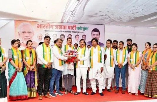 अंबरनाथ में कांग्रेस के 12 नवनिर्वाचित पार्षद भाजपा में शामिल