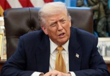 डोनाल्ड ट्रंप ने फ्रांस की वाइन पर 200 प्रतिशत आयात शुल्क लगाने की दी धमकी