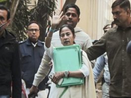 ममता बनर्जी ने छापेमारी में डाली बाधा, सबूत किए जब्त : ईडी