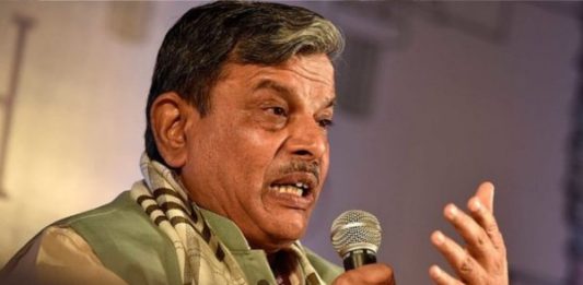 मंदिर जाने से अहंकार दूर होता है और मन को शांति की प्राप्ति होती है : दत्तात्रेय होसबाले