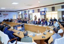 भरतपुर में विकास कार्यों में लापरवाही किसी भी सूरत में बर्दाश्त नहीं की जाएगी : सुरेश रावत