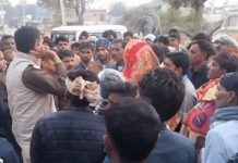 सवाई माधोपुर में युवक की संदिग्ध मौत से आक्रोशित ग्रामीण धरने पर बैठे