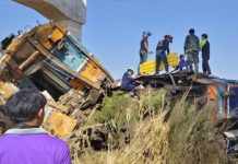 थाईलैंड में ट्रेन दुर्घटना, 22 लोगों की मौत, 55 घायल