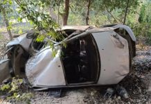 रायबरेली में तेज रफ्तार कार पेड़ से टकराई, 3 की मौत, दो गंभीर घायल