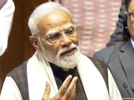 PM मोदी का घुसपैठ, आर्थिक सुधारों को लेकर कांग्रेस, तृणमूल पर तीखा हमला