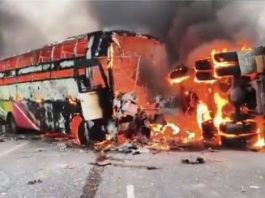 आंध्र प्रदेश के मार्कपुरम में बस में आग लगने से 14 यात्री जिंदा जले