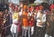 चेटीचंड पखवाड़े की समितियों ने किया जुलूस का जगह-जगह स्वागत