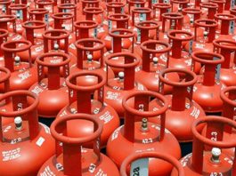 घरेलू एलपीजी सिलेंडर 60 रुपए, वाणिज्यिक सिलेंडर 114.50 रुपए महंगा