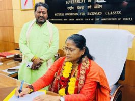 साध्वी निरंजन ज्योति ने ओबीसी आयोग के अध्यक्ष पद का दायित्व संभाला