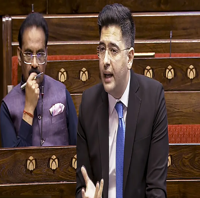 राघव चड्ढा का मोबाइल रिचार्ज बहस: आम जनता के खर्च पर संसद में उठी आवाज हाल ही में आम आदमी पार्टी के नेता और राज्यसभा सांसद Raghav Chadha ने संसद में "मोबाइल रिचार्ज की बढ़ती कीमतों" को लेकर जोरदार बहस छेड़ दी।