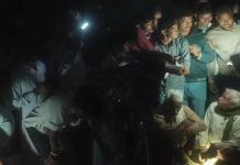 चितौड़गढ में मासूम बच्चों को कुंए में फेंककर मां ट्रेन के आगे कूदी