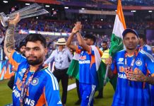 राष्ट्रपति, उपराष्ट्रपति, प्रधानमंत्री ने टीम इंडिया की जीत पर दी बधाई