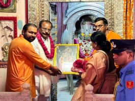 त्रिपुरा के राज्यपाल इन्द्रसेना रेड्डी नल्लु ने किए ब्रह्मा मंदिर में दर्शन