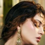 उर्वशी रौतेला की तस्वीरों ने पुरानी यादें दिलाई, फैंस ने की दिग्गज सुंदरी मधुबाला से की तुलना