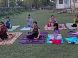विवेकानंद केंद्र द्वारा विभिन्न स्थानों पर निशुल्क योग कक्षाओं का नियमित संचालन