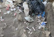 आबूरोड चिकित्सालय की जमीन उगल रही दवाएं, कोई रेकर्ड नहीं?