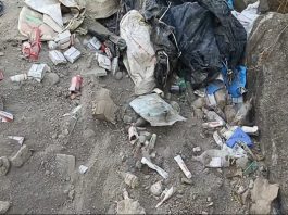 आबूरोड चिकित्सालय की जमीन उगल रही दवाएं, कोई रेकर्ड नहीं?