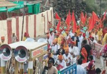 श्री राजराजेश्वरी महालक्ष्मी यज्ञ से पूर्व निकली भव्य कलश यात्रा, जयकारों से गूंजा पुष्कर मार्ग