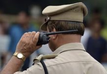 देहली-मुंबई एक्सप्रेस वे पर ट्रक चालक से मारपीट का वीडियो वायरल, सिपाही लाइन अटैच